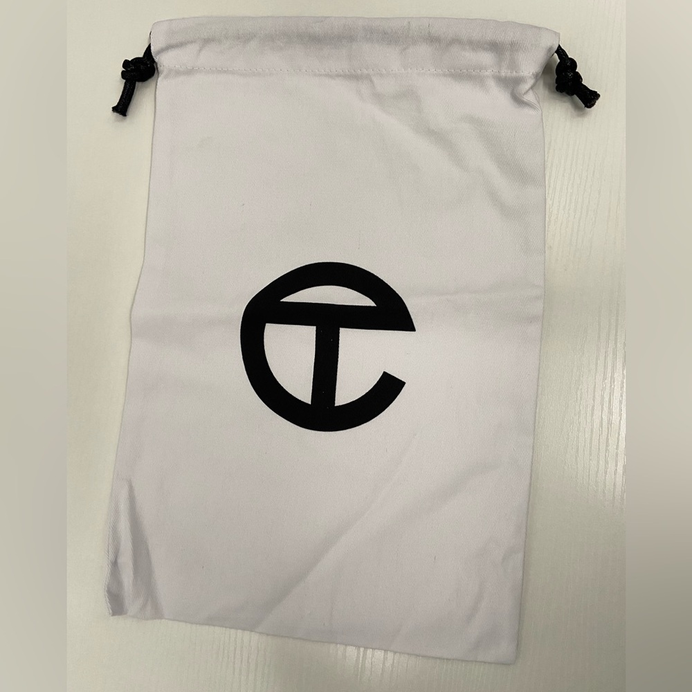 NEW Telfar Medium/ Large White Dust Bag with original‎ packaging with Black Logo